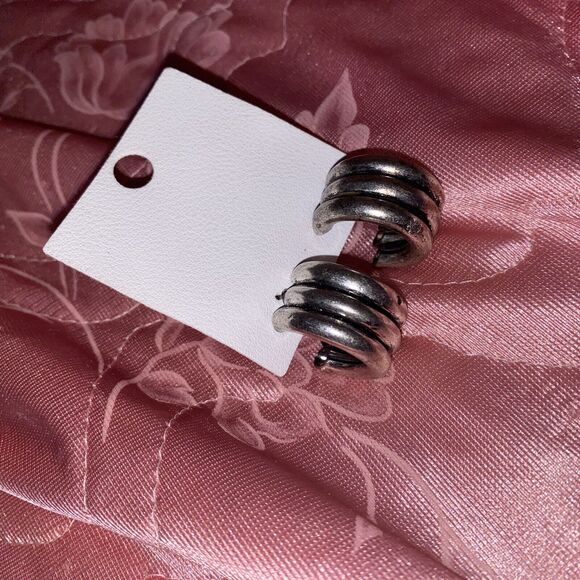 NWT Free People Mazza Hoops Huggie Modern Chunky Silver Tone Tube Triple - Picture 8 of 9